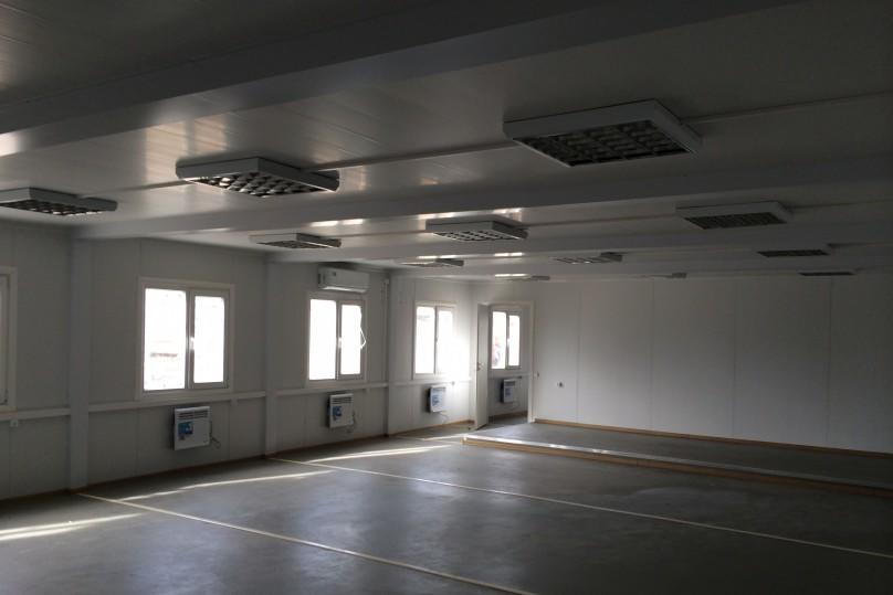 Ceiling - PVC panels, floor - linoleum