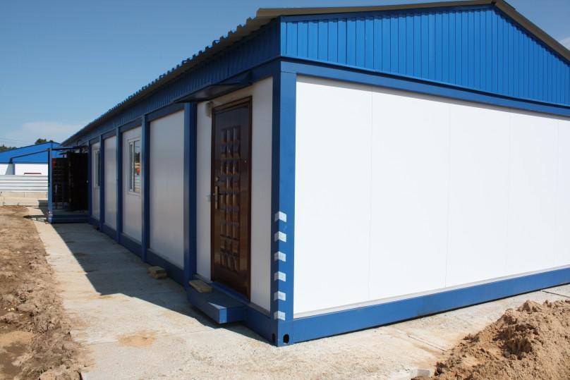 A construction site office consisting of 9 modules