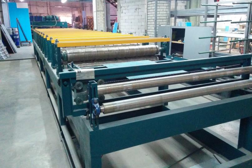 The trapezoidal sheet manufacturing line (a rolling mill and guillotine-shears)