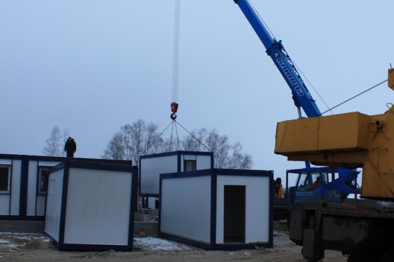 Lifting a module during the dorm installation