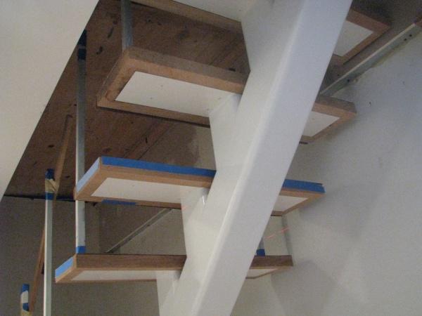 Фото A single string staircase segment