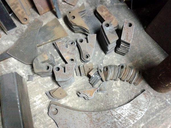 Фото Metal plates