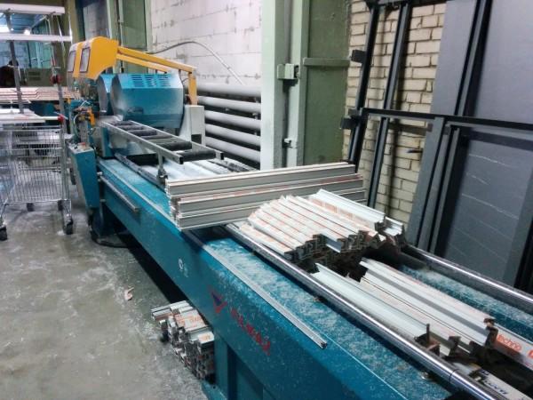 Фото A semi-automatic miter saw for aluminum and plastic profiles cutting