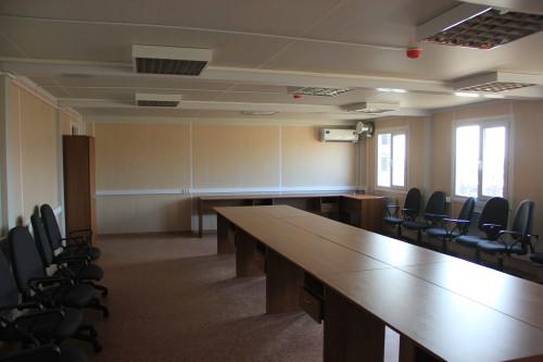Фото A meeting room at the construction site office